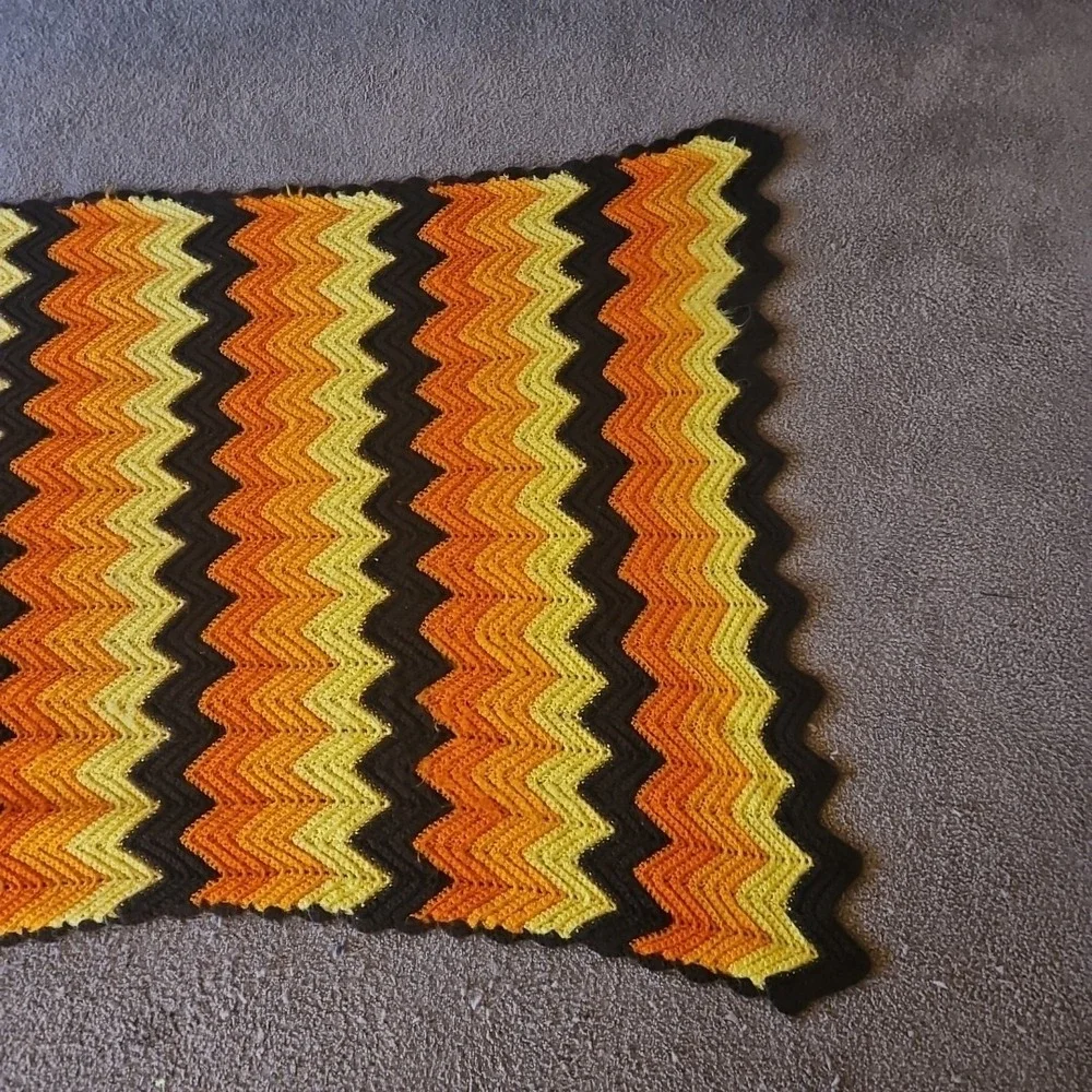 Vintage Handmade‎ Chevron Crochet Blanket Orange Yellow Brown 75